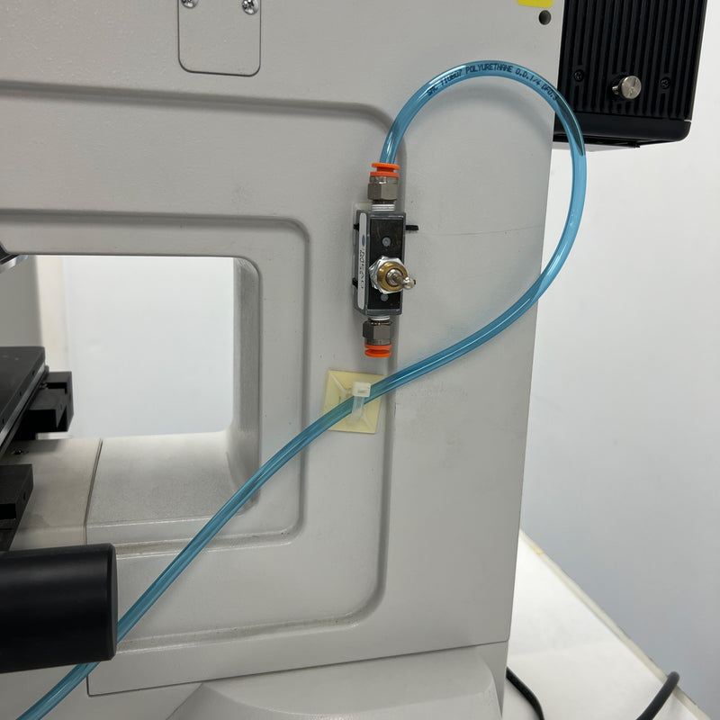 Nikon Eclipse L 200 Microscope