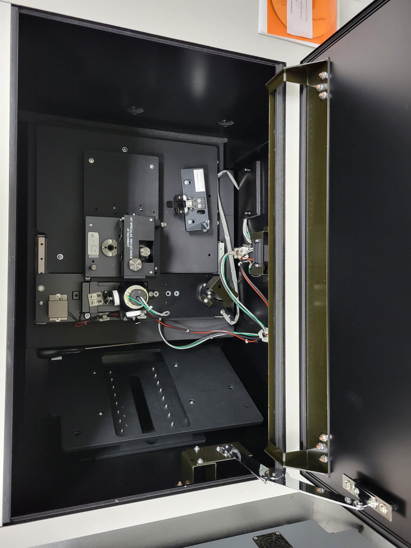 Hitachi U 4100 Spectrophotometer