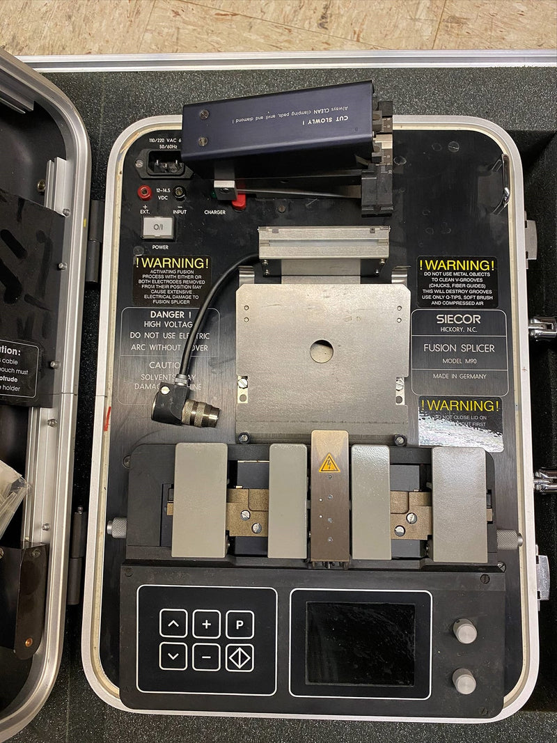 Siecor M 90 Fiber Optic Splicer