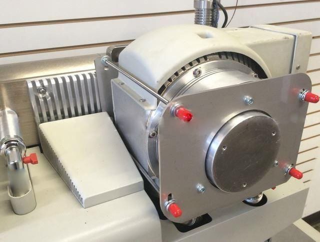 Thermo Fisher Scientific / Applied Biosystems 5000 Mass Spectrometer