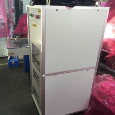 Hitachi S 8820 CD-SEM (Critical Dimension Scanning Electron Microscope)