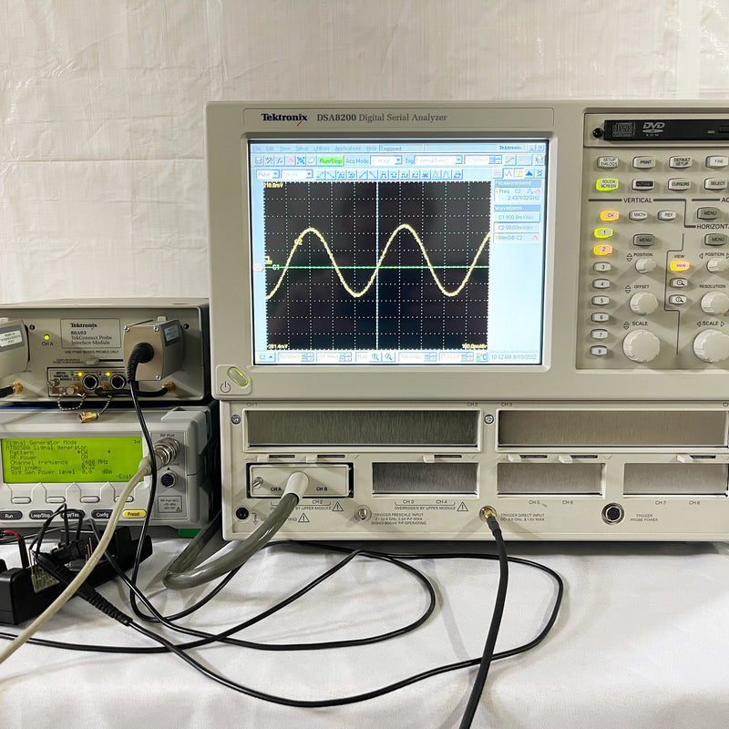 Tektronix DSA 8200 Digital Serial Analyzer
