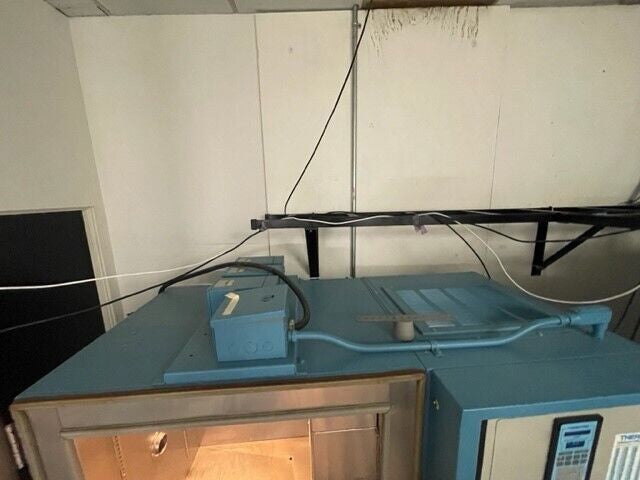 Thermotron S 5.5 C Industrial Environmental Chamber