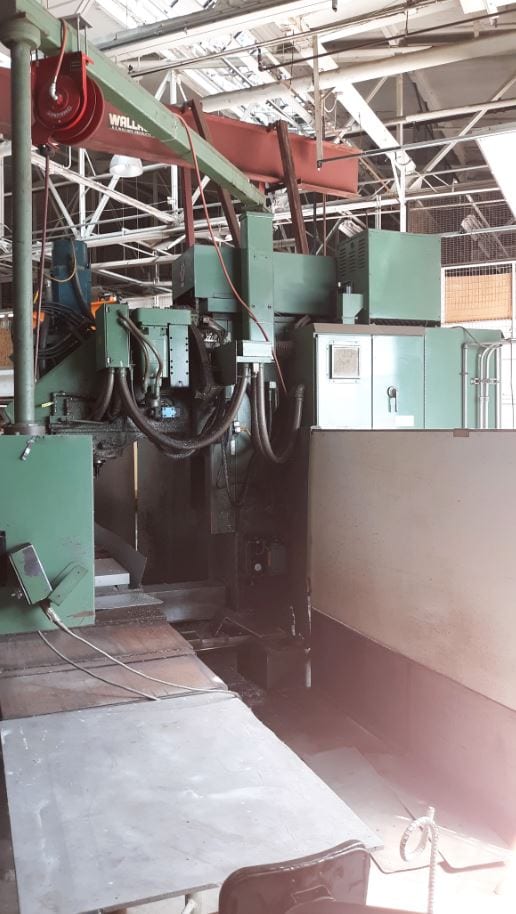 Cincinnati 20 V Profiler Vertical Mill