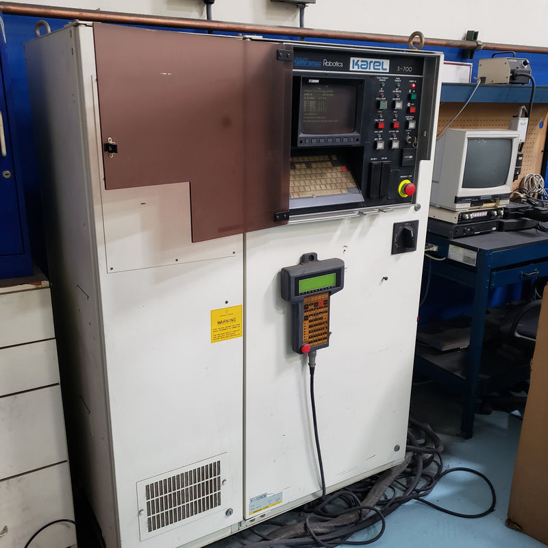 FANUC S 700 Robot Arm