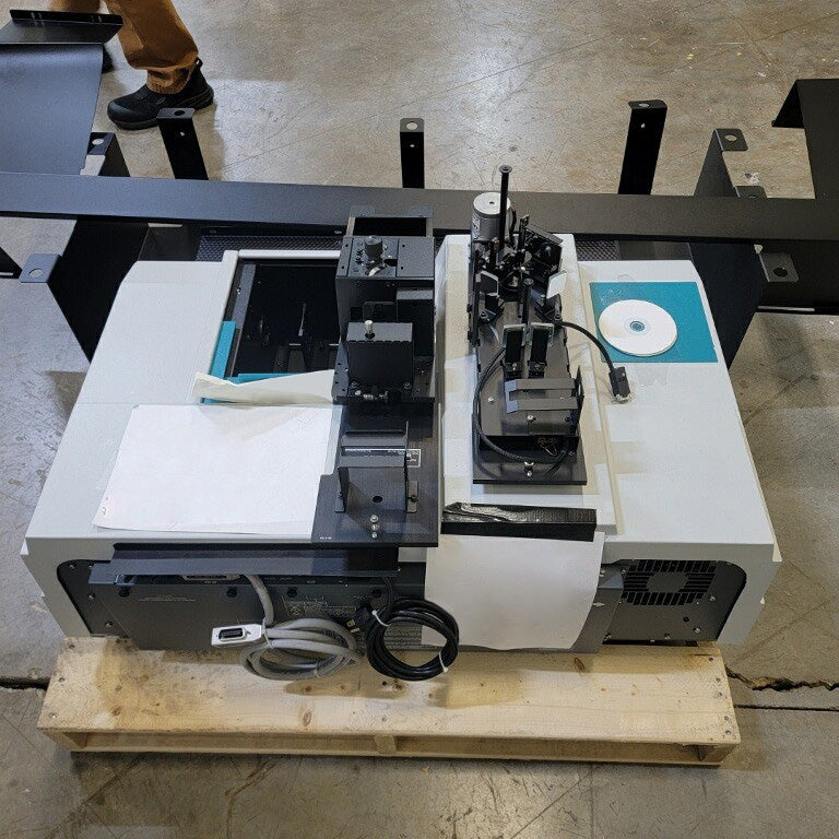Agilent / Varian Cary 500 Scan UV-VIS-NIR Spectrophotometer (Ultra Violet Visible Near Infrared)
