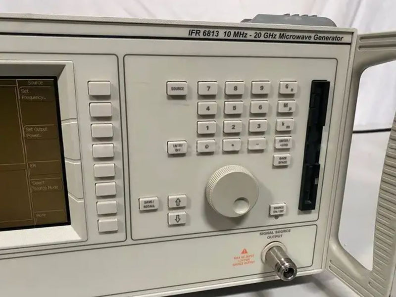 Aeroflex 6813 Microwave Generator