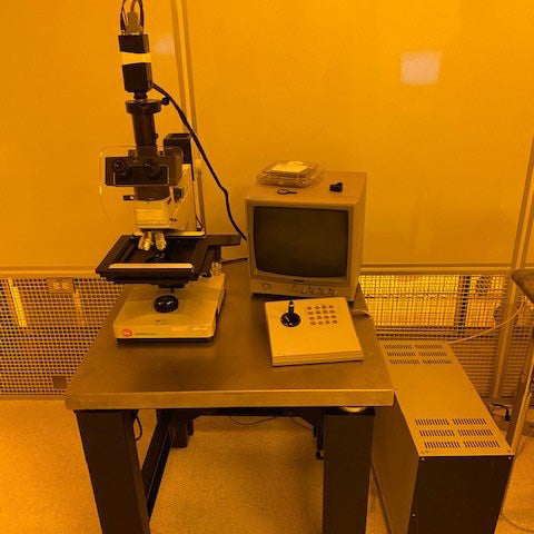 Leitz Ergolux Microscope