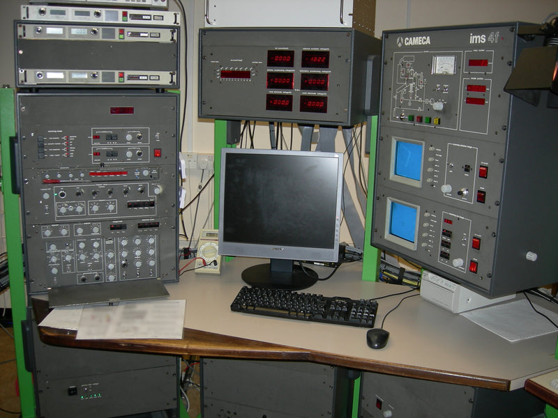 Cameca IMS 4 F