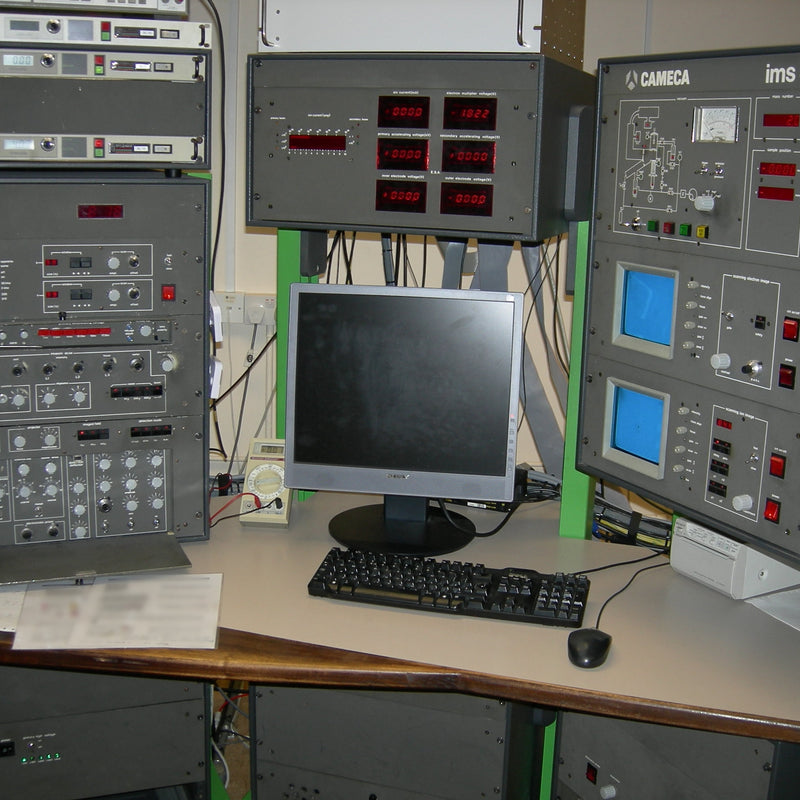 Cameca IMS 4 F
