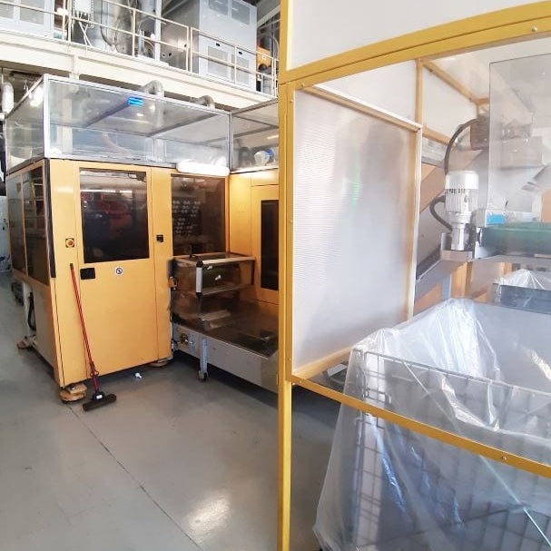 Husky GL 300 Injection Molding Machine