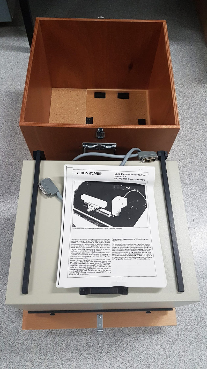 Perkin Elmer Lambda 19 UV-VIS-NIR Spectrometer (Ultraviolet-Visible-Near-Infrared)