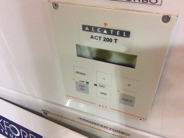 Oxford Plasmalab 133 PECVD (Plasma-Enhanced Chemical Vapor Deposition)