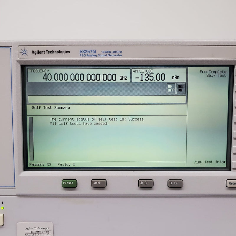 Keysight / Agilent E 8257 N PSG Analog Sweep Signal Generator