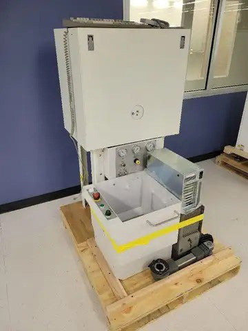 Strasbaugh 7 AF Wafer Grinder
