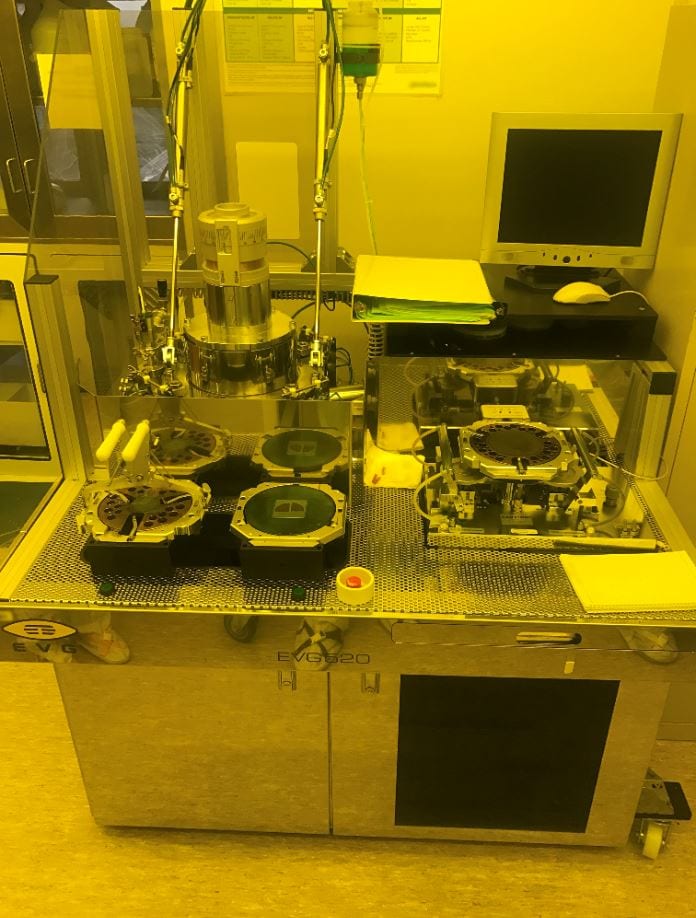 EVG 520 Bonder