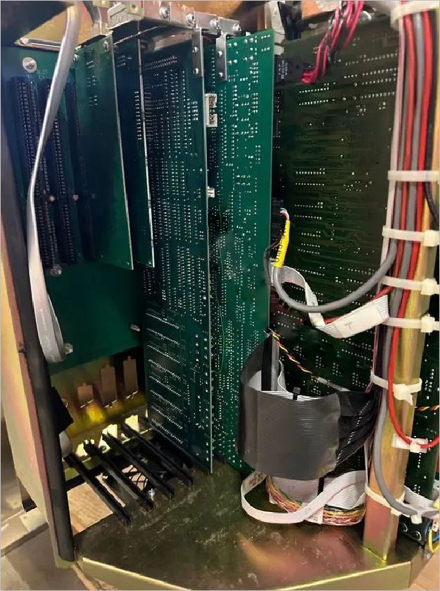 KLA Surfscan 6420 Particle Defect System