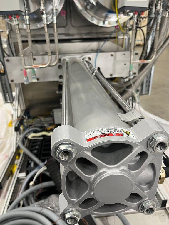 Evatec / Oerlikon Balzers Bak 1401 MS PVD (Physical Vapor Deposition)