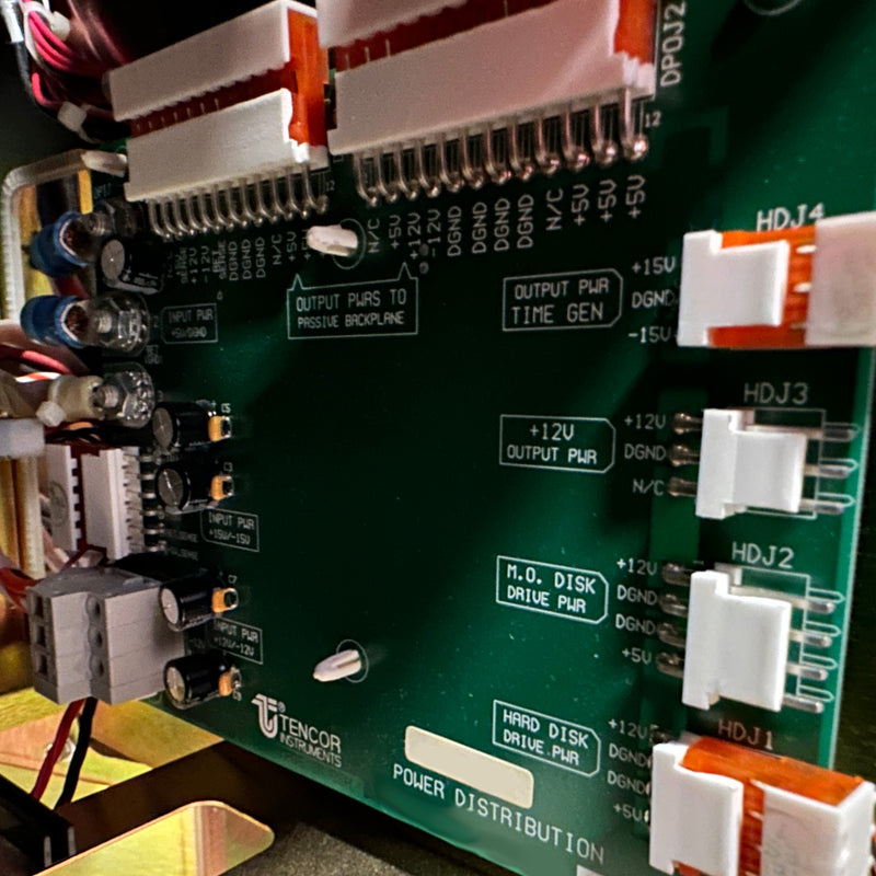 KLA Surfscan 6420 Particle Defect System