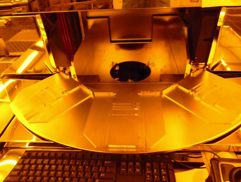 KLA 8100 CD-SEM (Critical Dimension Scanning Electron Microscope)