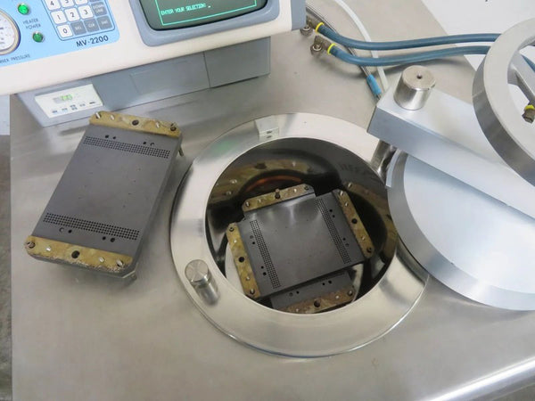 STS MV 2200 CE Vacuum Furnace