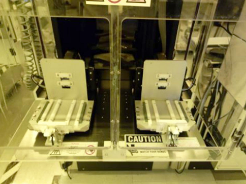Veeco / SSEC M 3303 Scrubber