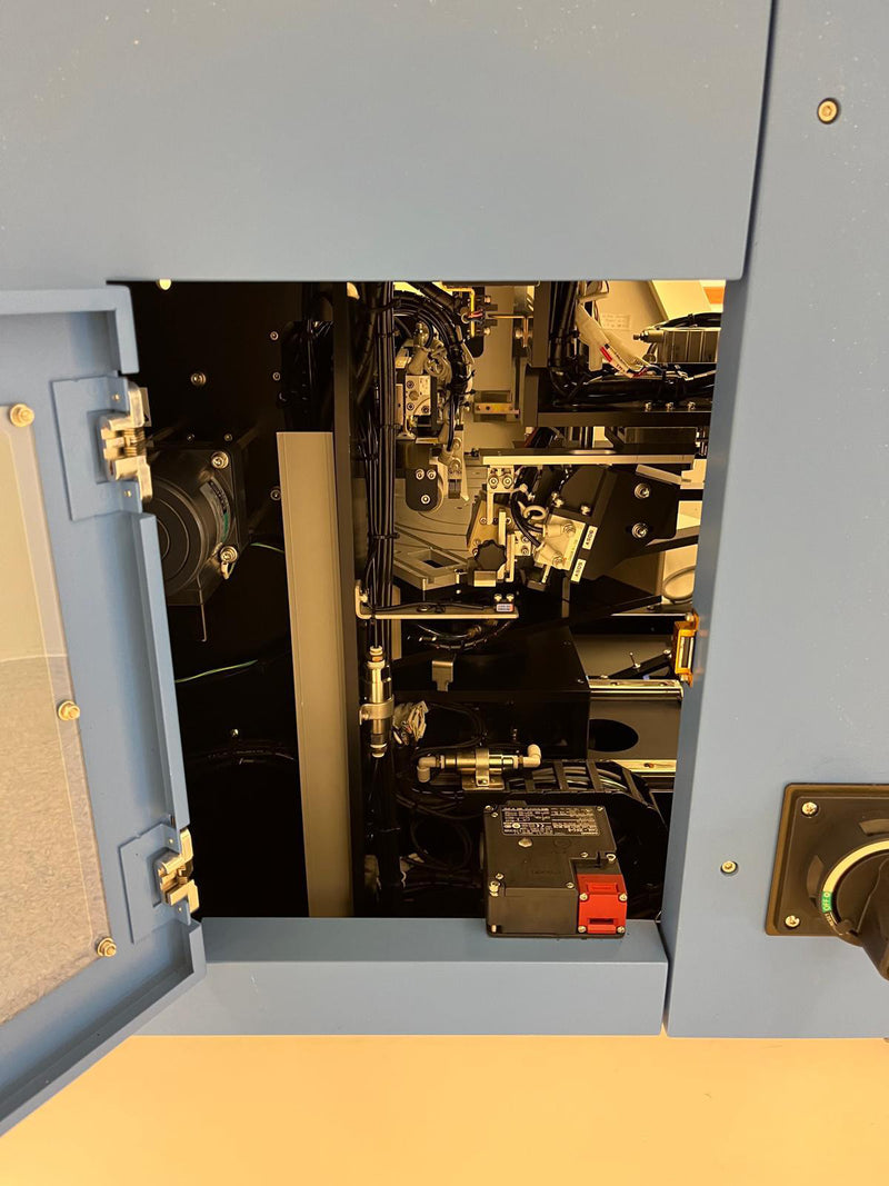 Lintec RAD 3500 M / 12 Wafer Mounter