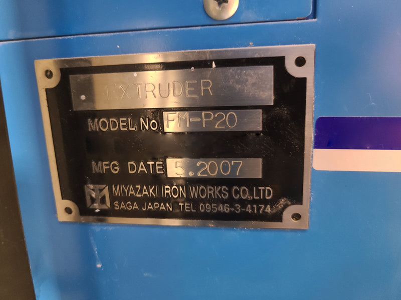 Miyazaki Iron Works FM-P 20 Vacuum Extruder