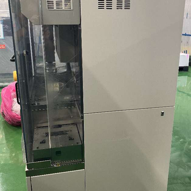 Disco DFD 6341 Automatic Dicing Saw
