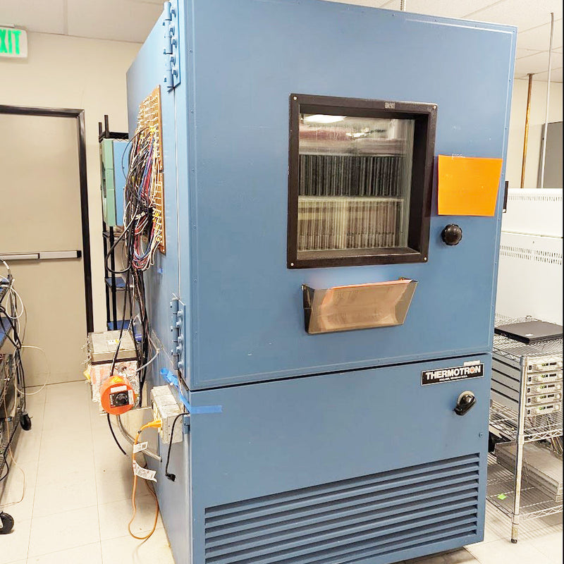 Thermotron SM 32 C Temperature / Humidity Chamber