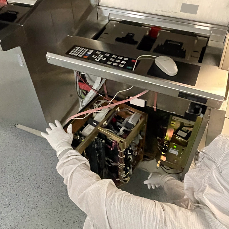 KLA Surfscan 6220 Particle Defect System