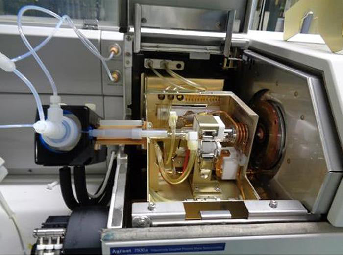 Agilent / Varian 7500 A ICP-MS (Inductively Coupled Plasma - Mass Spectrometer)