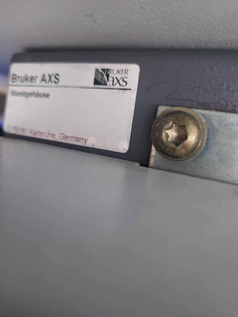 Bruker D 8 Discover XRD (X-ray Diffractometer)