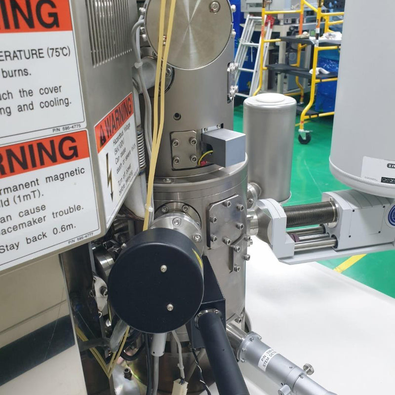 Hitachi S 5200 SEM (Scanning Electron Microscope)