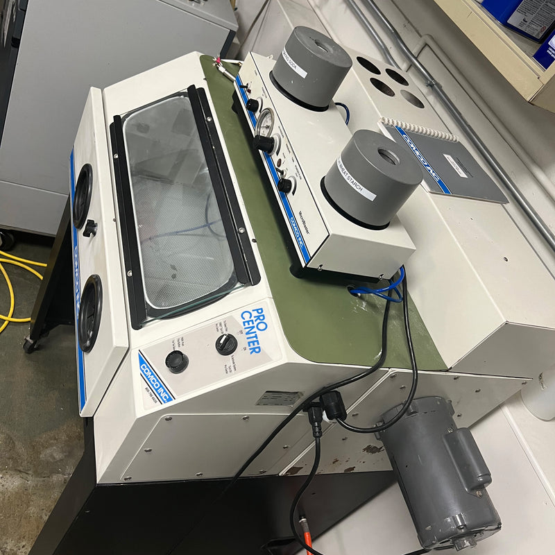 Comco MicroBlaster Workstation