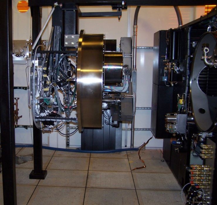 CHA Mark 50 C RH PC/PLC Vacuum Evaporator