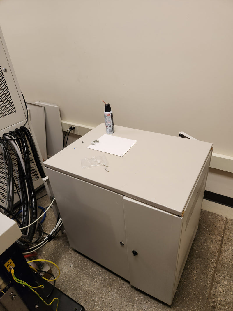 Thermo Fisher Scientific / FEI Nova NanoLab 200 FIB-SEM (Focused Ion Beam - Scanning Electron Microscope)