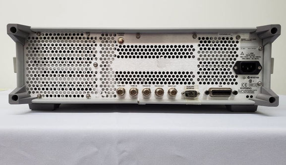 Agilent E 4400 B ESG Series Signal Generator