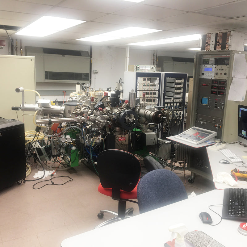 Cameca IMS 6 F SIMS (Secondary Ion Mass Spectrometer)