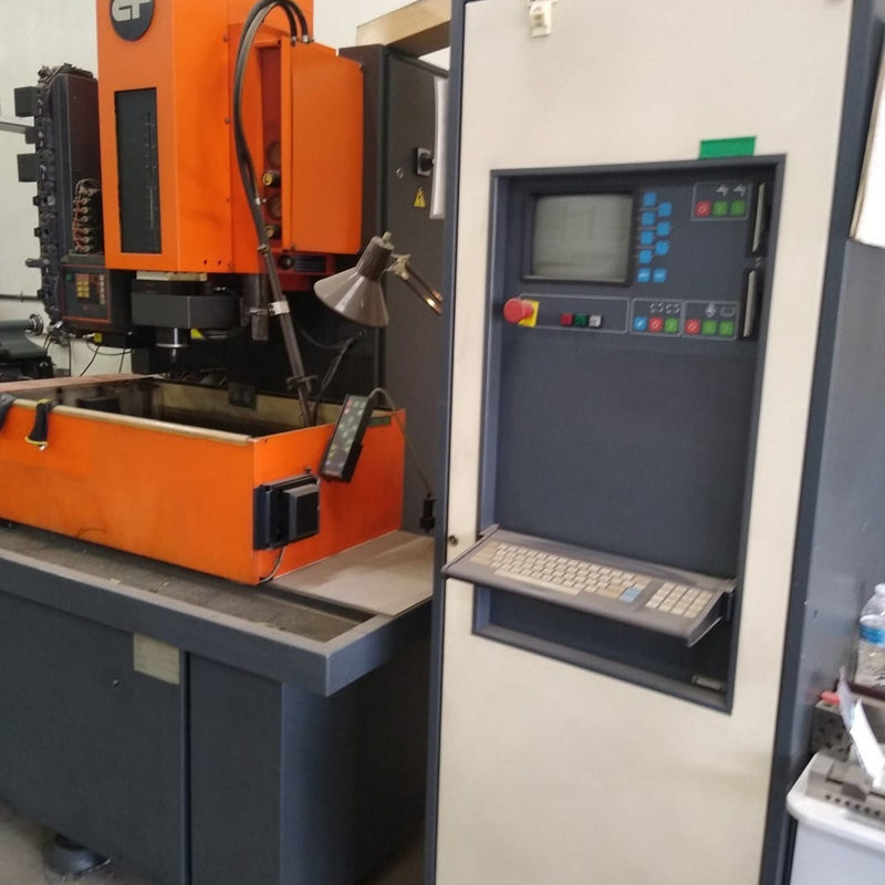Charmilles Roboform 200 Sinker EDM (Electrical Discharge Machine)
