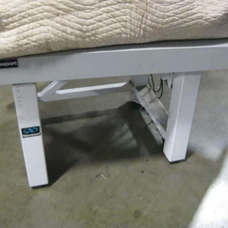 Perkin Elmer Lambda 900 UV-VIS-NIR Spectrometer (Ultraviolet-Visible-Near-Infrared)