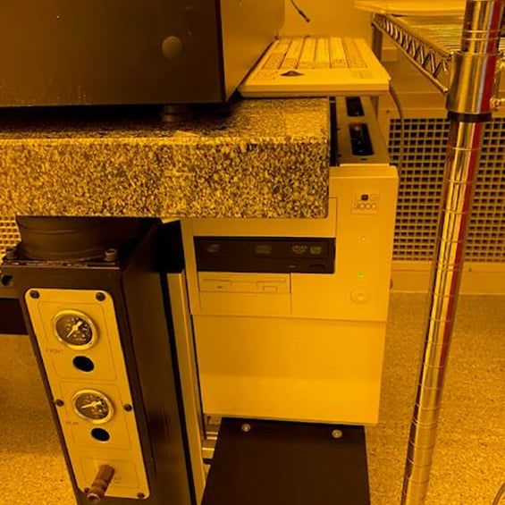 EVG 420 Mask Aligner