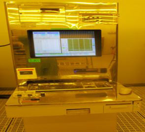 Hitachi S 8820 CD-SEM (Critical Dimension Scanning Electron Microscope)