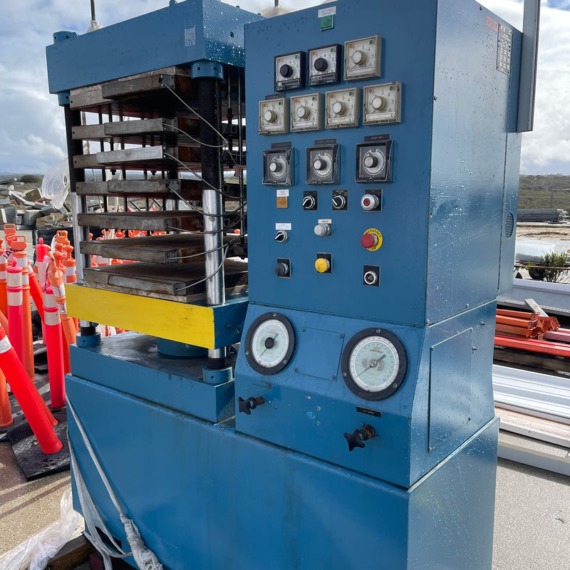 PHI 100 R 2424 S-4 UH 0 X Y 2 S 7 L Press
