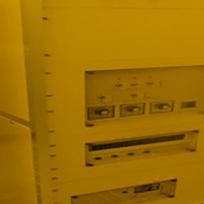 Hitachi S 8820 CD-SEM (Critical Dimension Scanning Electron Microscope)