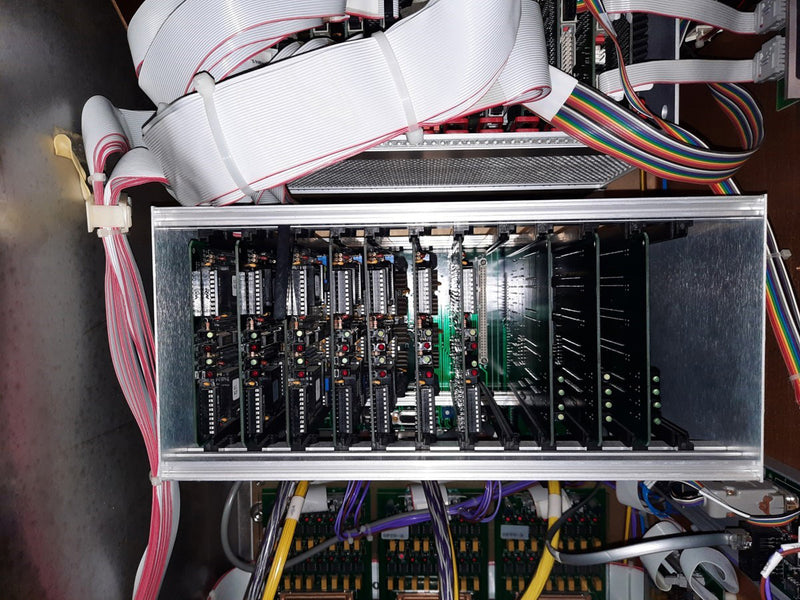 Ontrak DSS 200 Post CMP Scrubber (Chemical Mechanical Polisher)