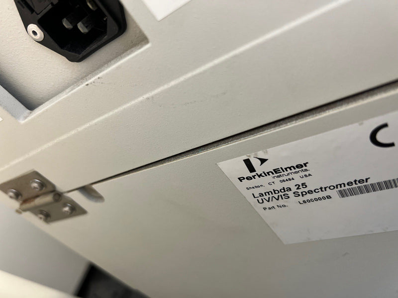 Perkin Elmer Lambda 25 UV-VIS Spectrometer
