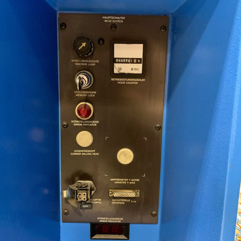 Maho 1000 C Milling Machine