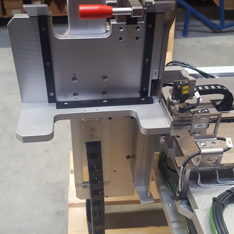Hesse & Knipps (H&K) BJ 820 Wire Bonder Transport System