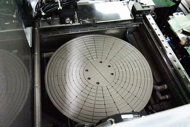 Daitron / Emtec CVP 320 Wafer Edge Grinder